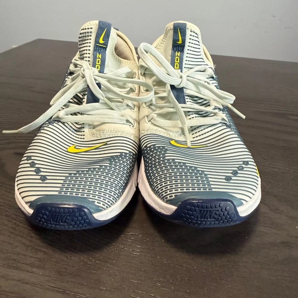 Nike Air Zoom‎ Elevate Women's High Ankle Synthetic Training Shoes Size 8